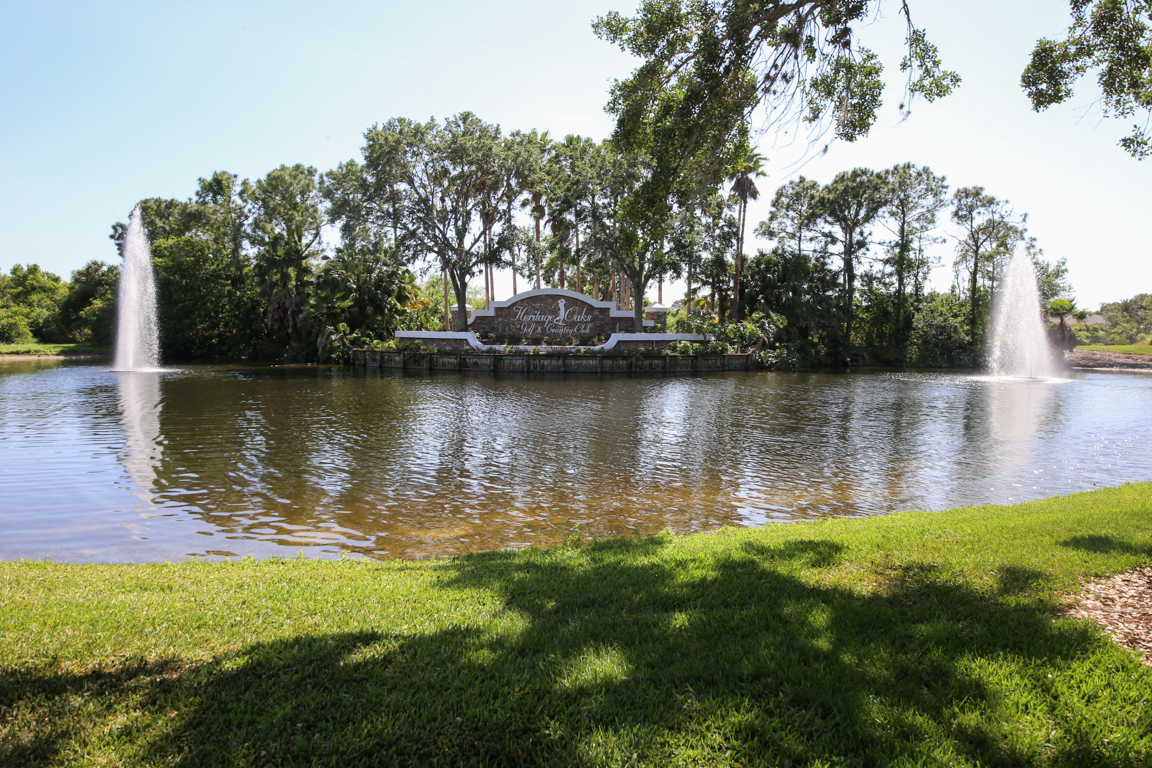 Heritage Oaks Golf and Country Club